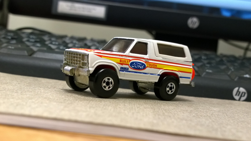 Illustration for article titled My friend's Bronco from his youth!! + small ORAT session...